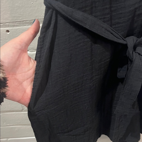 Tommy Bahama Black Short-Sleeve Button-Front Tie-Waist Romper NWT - Picture 5 of 8